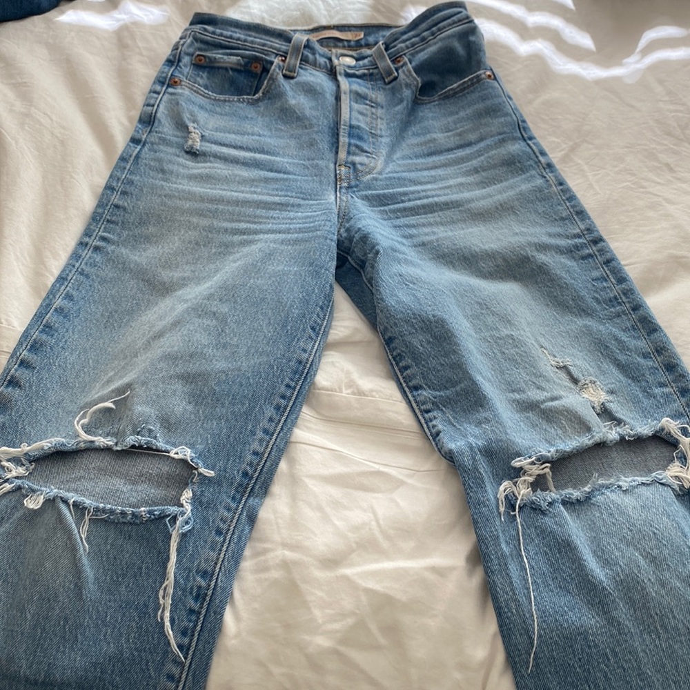 Levi’s Premium Ribcage Straight Women’s Jeans - 24